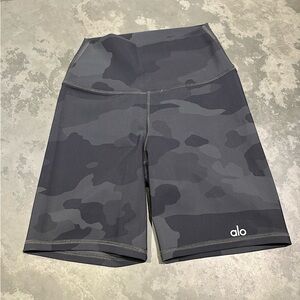 Alo Yoga Vapor Camouflage High Waist Biker Shorts